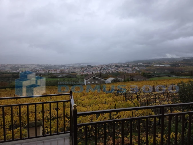 Moradia T5 para Venda em Folhadela Foto 19