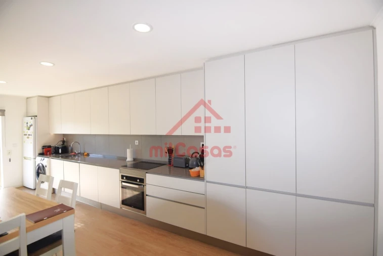 Apartamento T1 para Venda em Ericeira Foto 9