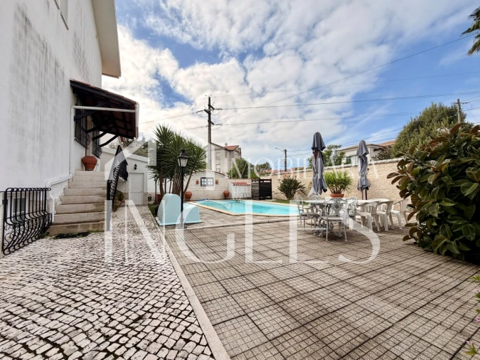 Moradia T4 para Venda em Marvila, Ribeira Santarém, São Salvador, São Nicolau Foto 4