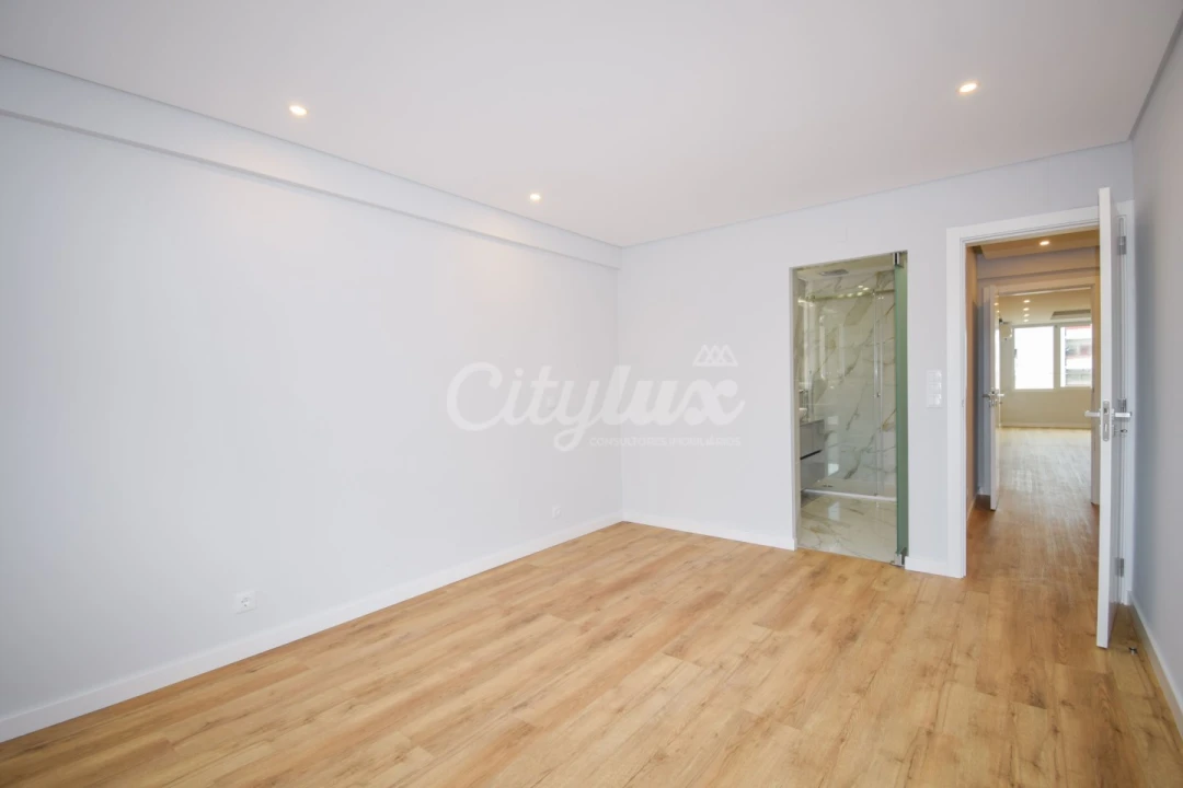 Apartamento T3 para Venda em Cascais e Estoril Foto 8