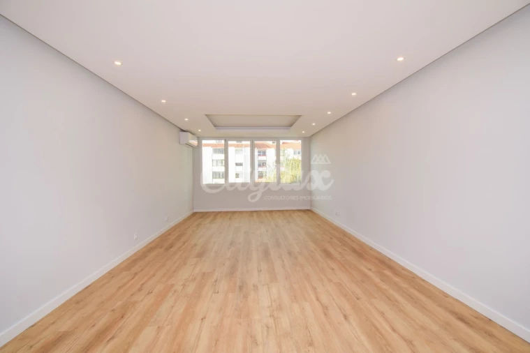 Apartamento T3 para Venda em Cascais e Estoril Foto 4