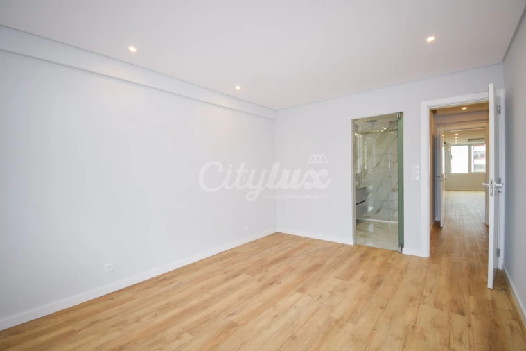 Apartamento T3 para Venda em Cascais e Estoril Foto 8