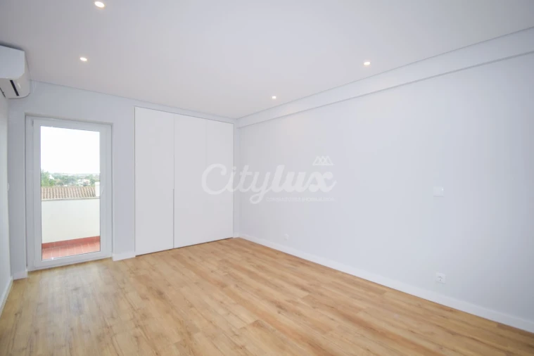 Apartamento T3 para Venda em Cascais e Estoril Foto 10