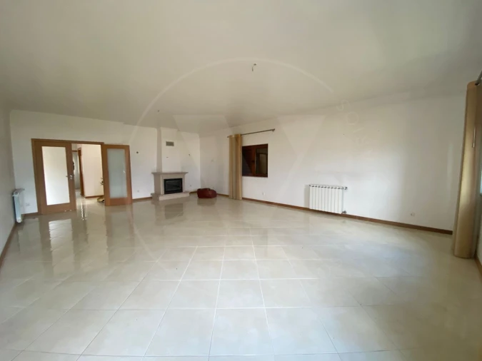 Moradia T5 para Venda em Nogueira e Ermida Foto 7