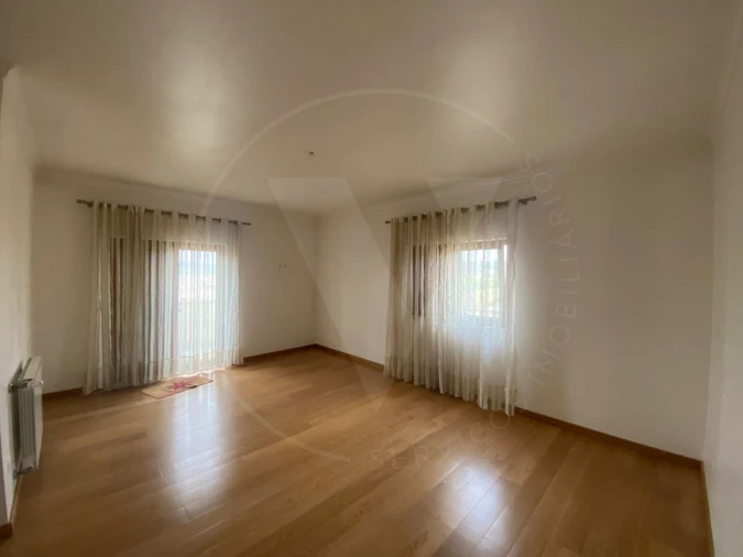 Moradia T5 para Venda em Nogueira e Ermida Foto 8