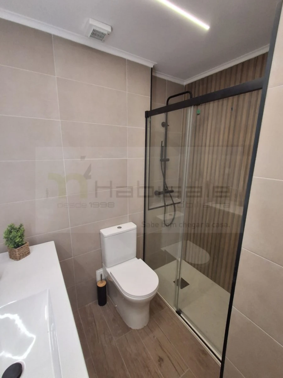 Apartamento T2 para Venda em Almada, Cova da Piedade, Pragal e Cacilhas Foto 4