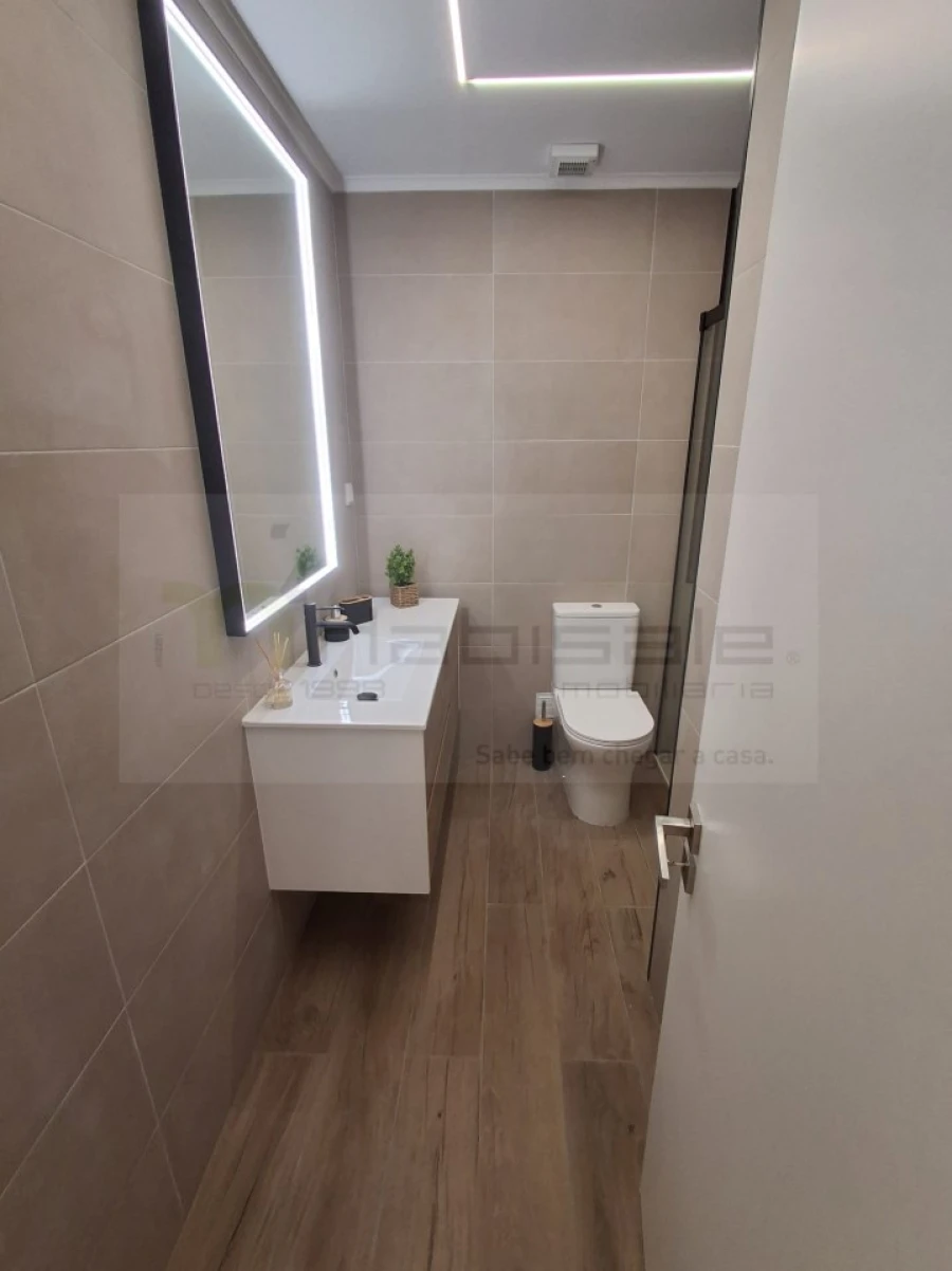 Apartamento T2 para Venda em Almada, Cova da Piedade, Pragal e Cacilhas Foto 14