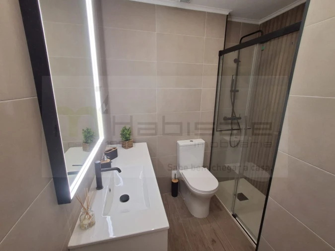 Apartamento T2 para Venda em Almada, Cova da Piedade, Pragal e Cacilhas Foto 16