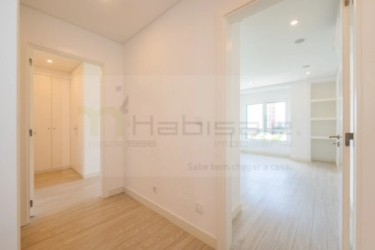 Apartamento T2 para Venda em Odivelas Foto 19