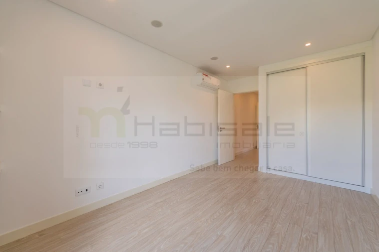 Apartamento T2 para Venda em Odivelas Foto 21