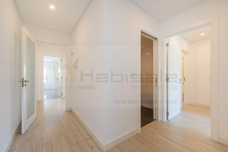 Apartamento T2 para Venda em Odivelas Foto 22