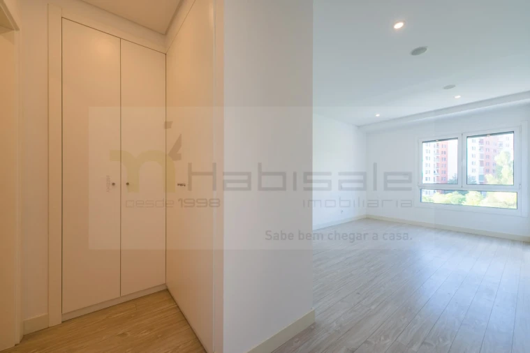 Apartamento T2 para Venda em Odivelas Foto 25