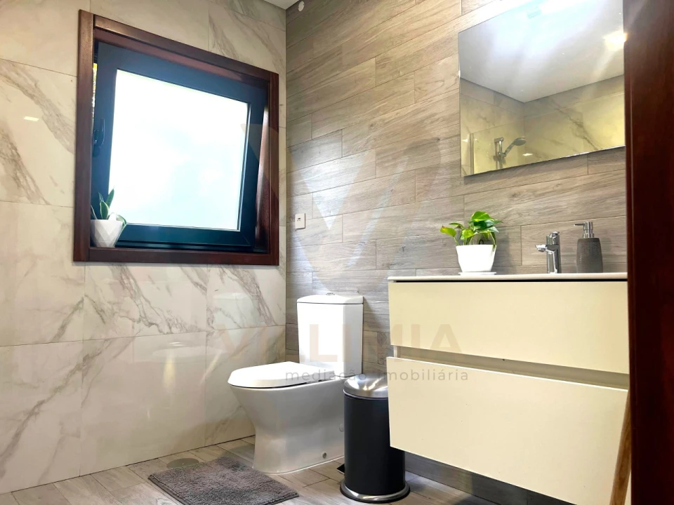 Moradia T3 para Venda em Fornelos e Queijada Foto 10