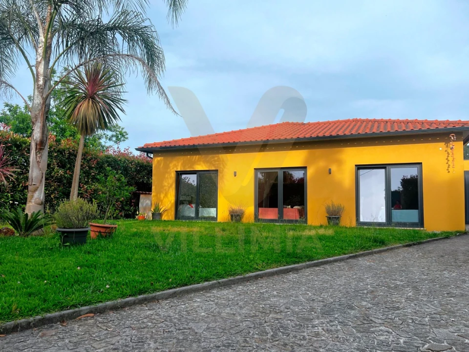 Moradia T3 para Venda em Fornelos e Queijada Foto 3