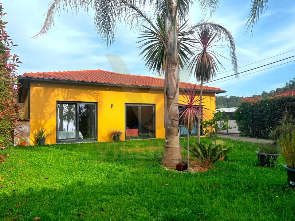 Moradia T3 para Venda em Fornelos e Queijada Foto 2