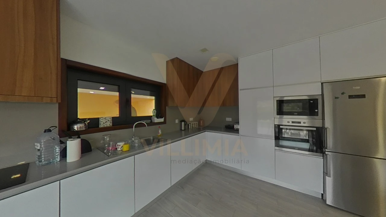 Moradia T3 para Venda em Fornelos e Queijada Foto 33