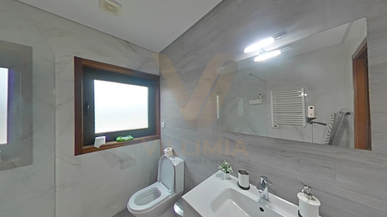 Moradia T3 para Venda em Fornelos e Queijada Foto 47