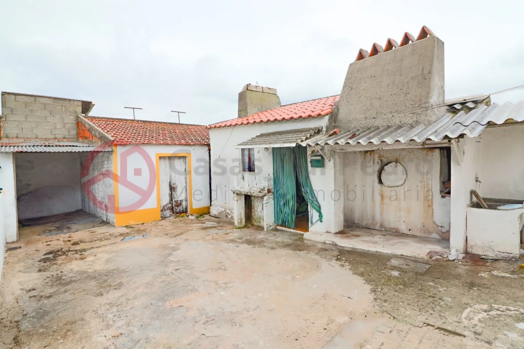 Moradia T1 para Venda em Salvaterra de Magos e Foros de Salvaterra Foto 2