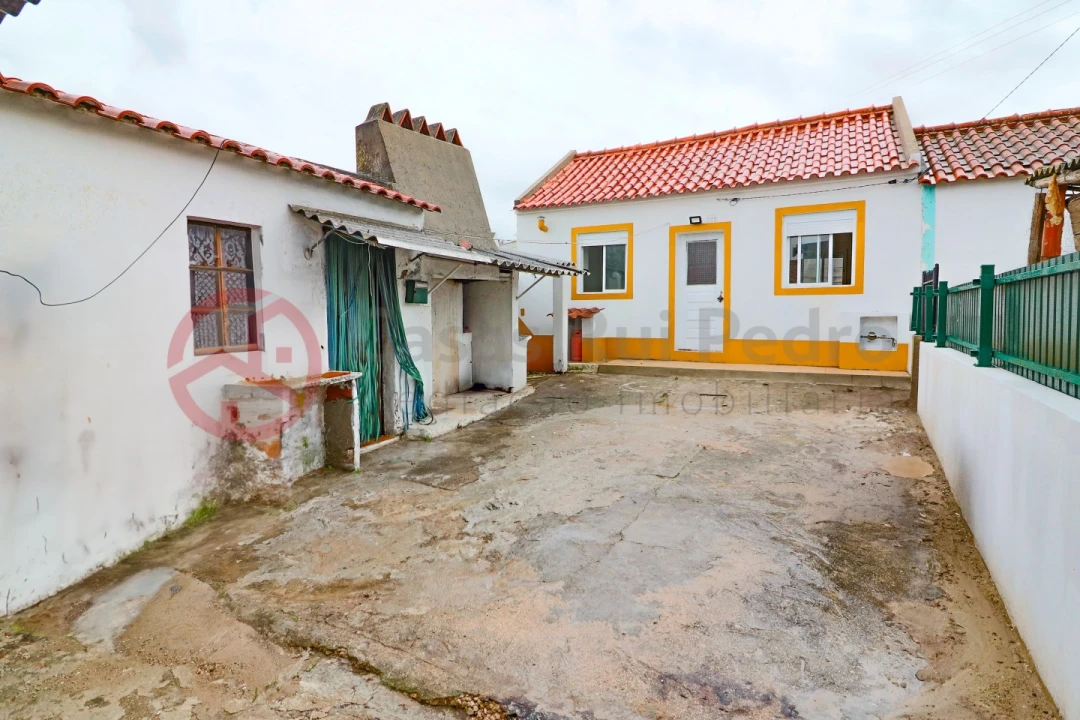 Moradia T1 para Venda em Salvaterra de Magos e Foros de Salvaterra Foto 1