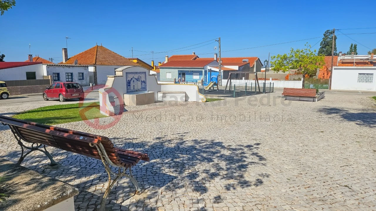 Moradia T1 para Venda em Salvaterra de Magos e Foros de Salvaterra Foto 12