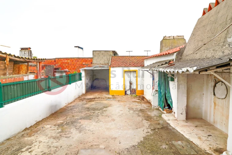 Moradia T1 para Venda em Salvaterra de Magos e Foros de Salvaterra Foto 3