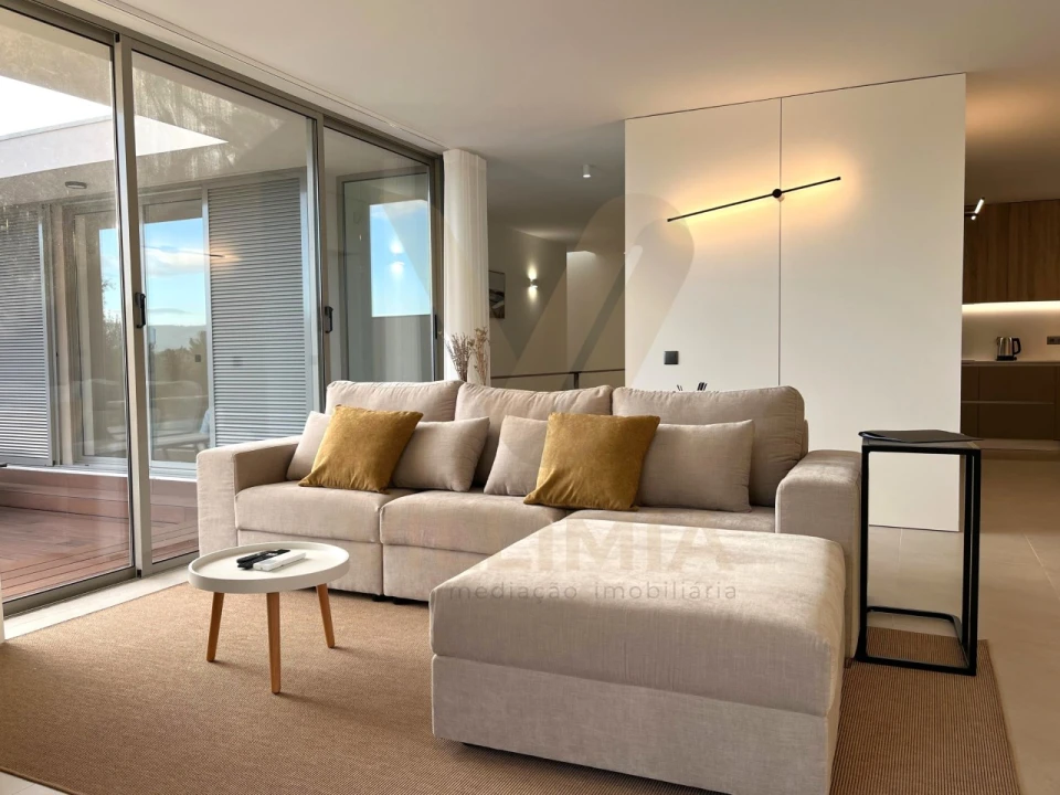 Moradia T4 para Venda em Fornelos e Queijada Foto 21