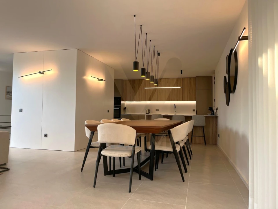 Moradia T4 para Venda em Fornelos e Queijada Foto 17