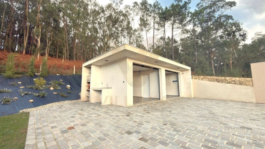 Moradia T4 para Venda em Fornelos e Queijada Foto 57