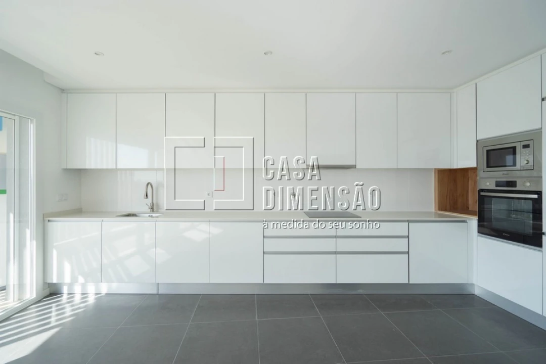 Apartamento T2 para Venda em Corroios Foto 8