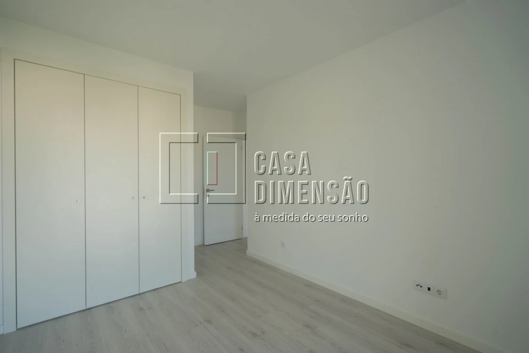 Apartamento T2 para Venda em Corroios Foto 20