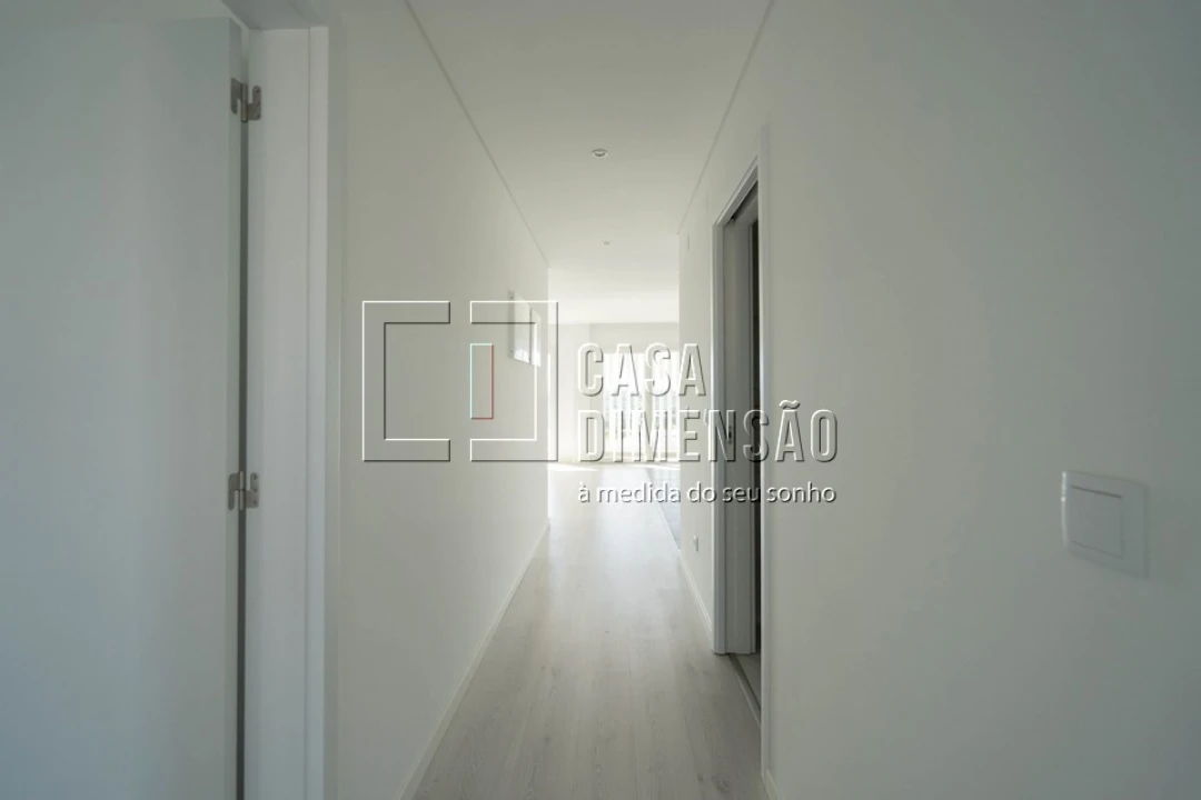 Apartamento T2 para Venda em Corroios Foto 23