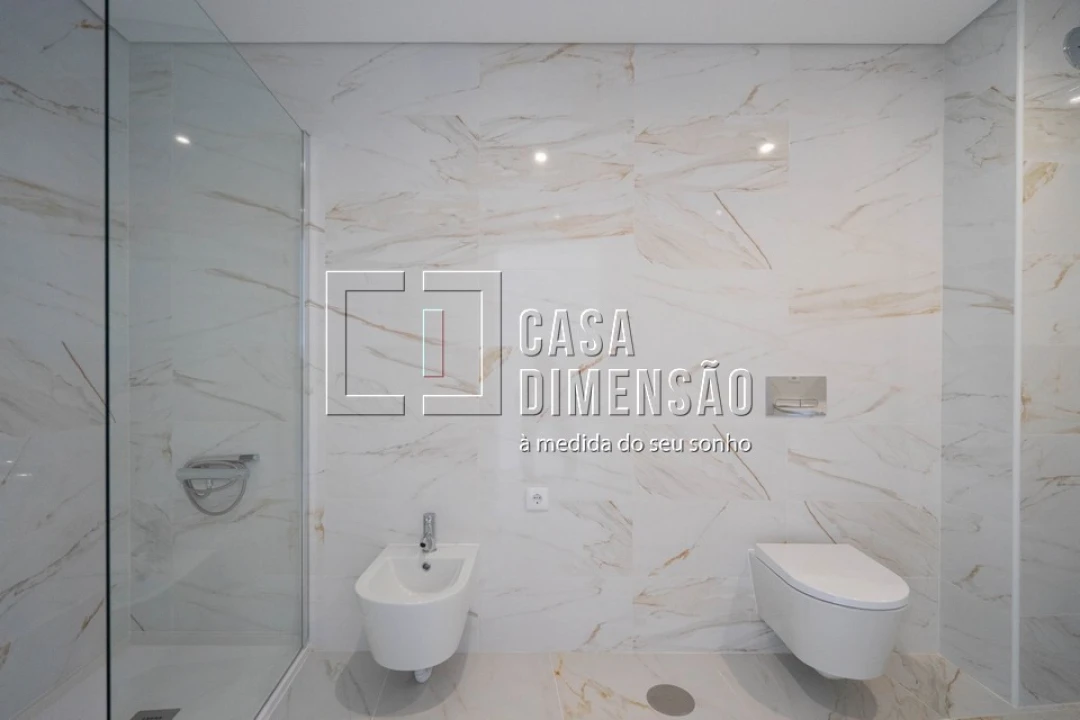 Apartamento T2 para Venda em Corroios Foto 27