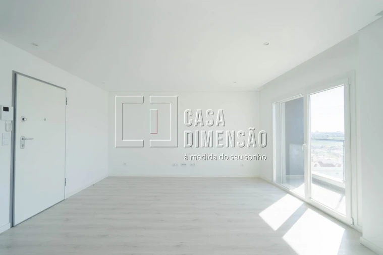 Apartamento T2 para Venda em Corroios Foto 2