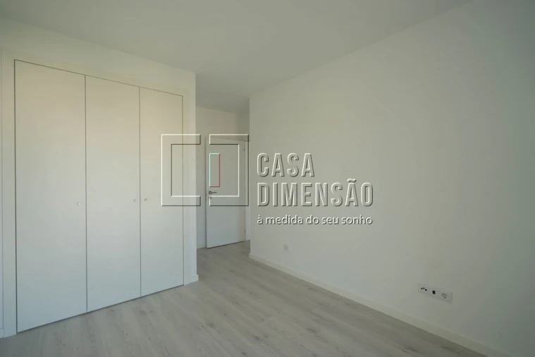 Apartamento T2 para Venda em Corroios Foto 20