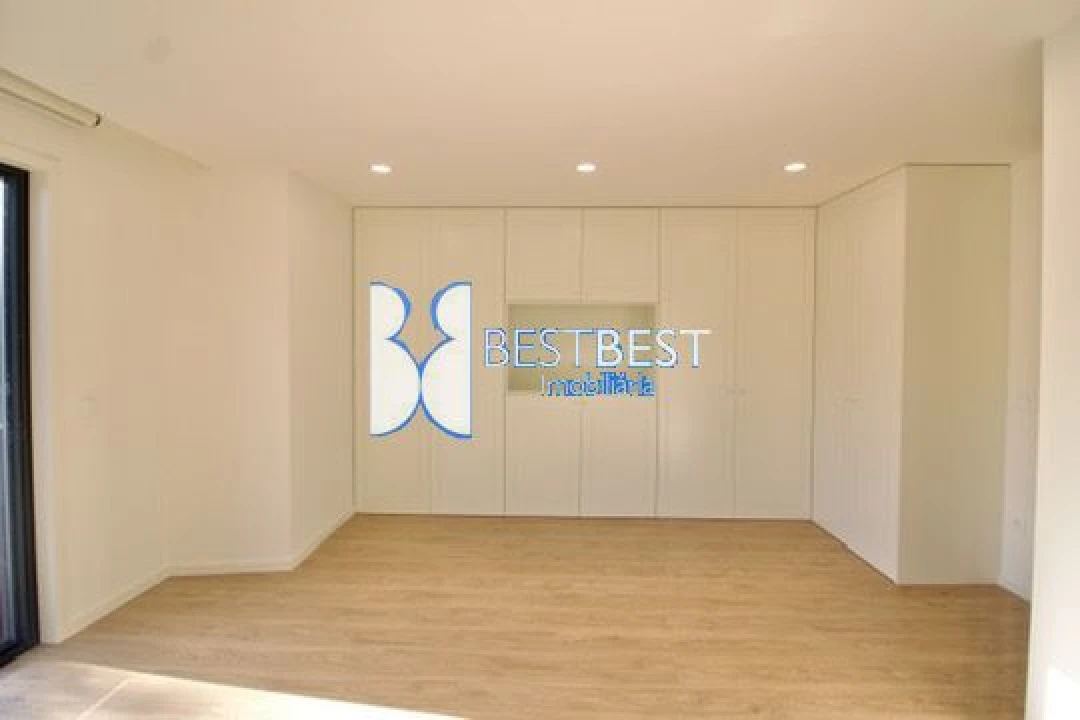 Moradia T3 para Venda em Barcelinhos Foto 12