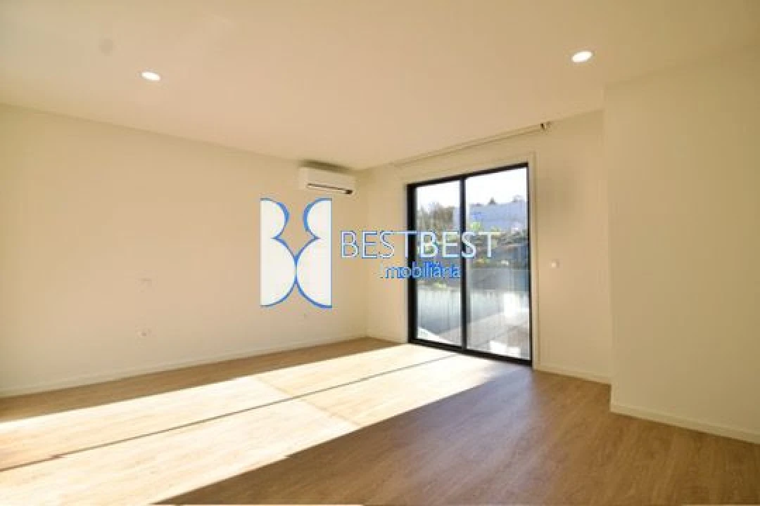 Moradia T3 para Venda em Barcelinhos Foto 10