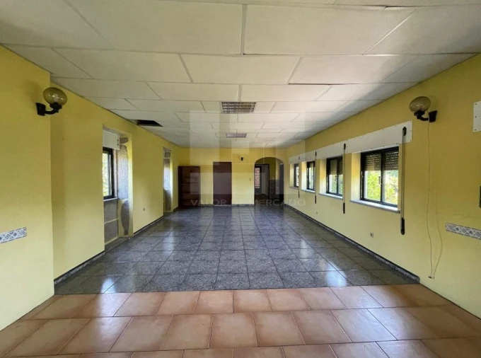 Prédio para Venda em Mangualde, Mesquitela e Cunha Alta Foto 2