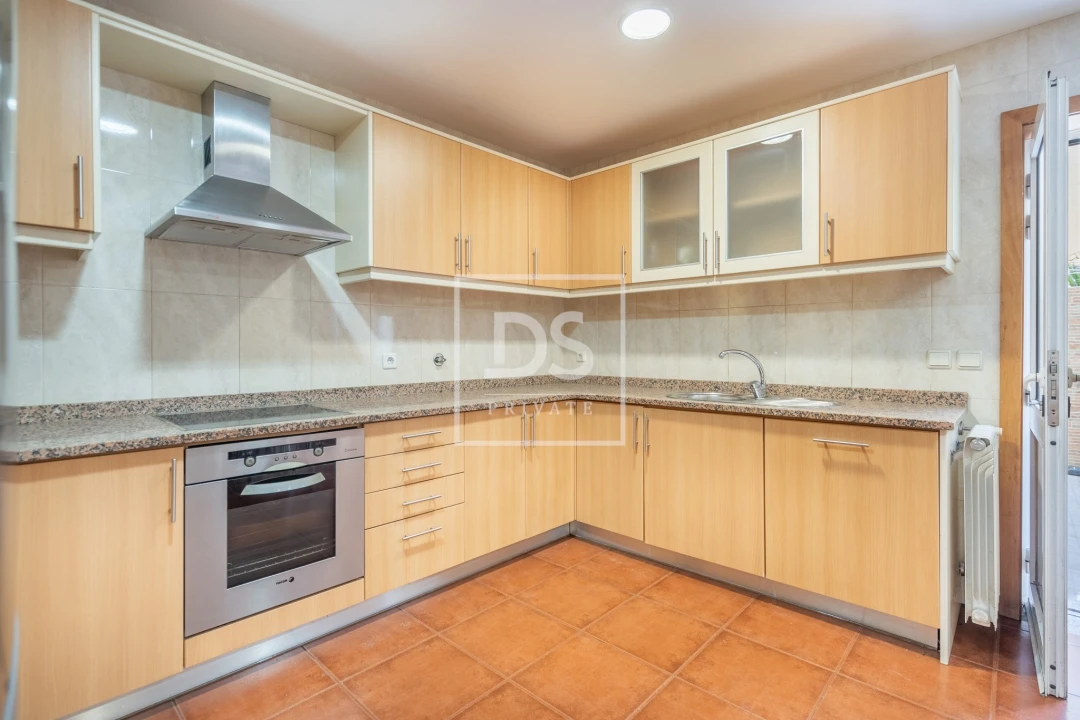 Moradia T4 para Venda em Póvoa de Varzim, Beiriz e Argivai Foto 13