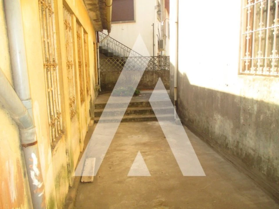 Prédio para Venda em São João da Madeira Foto 6