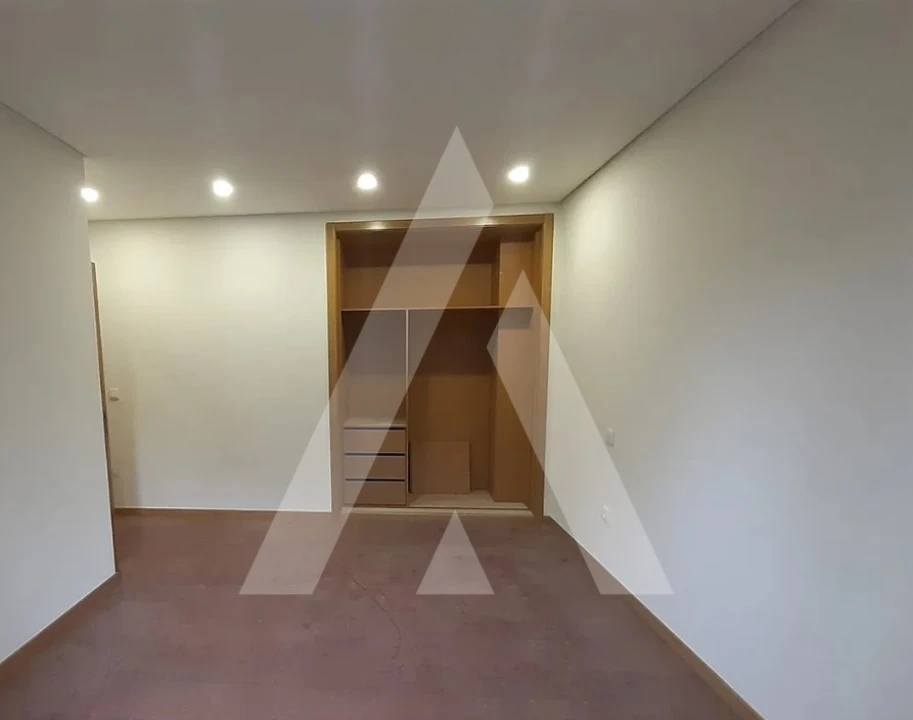 Moradia T3 para Venda em Pinheiro da Bemposta, Travanca e Palmaz Foto 3