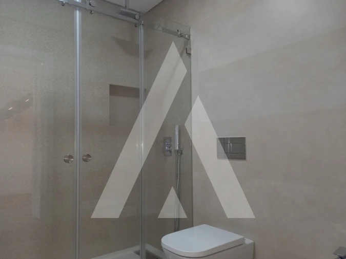 Moradia T5 para Venda em Charneca de Caparica e Sobreda Foto 17