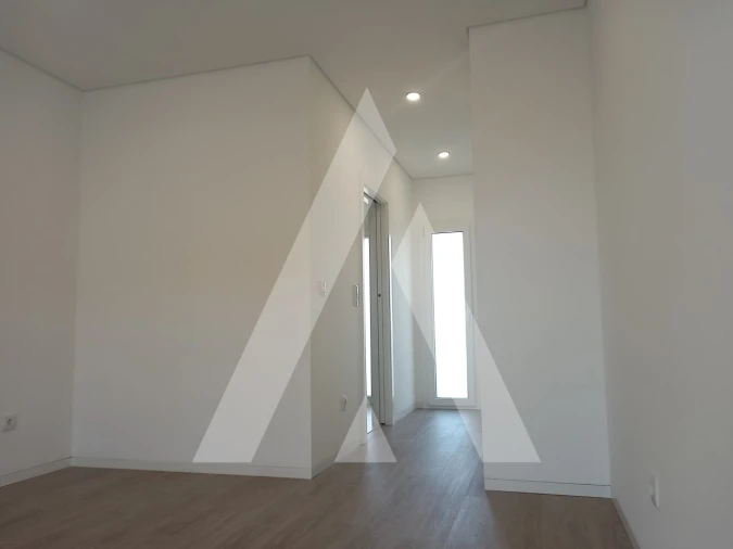 Moradia T5 para Venda em Charneca de Caparica e Sobreda Foto 8