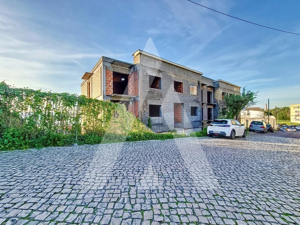 Terreno para Venda em Seixal, Arrentela e Aldeia de Paio Pires Foto 3