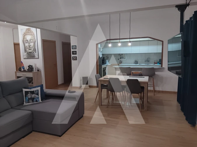 Apartamento T4 para Venda em Laranjeiro e Feijó