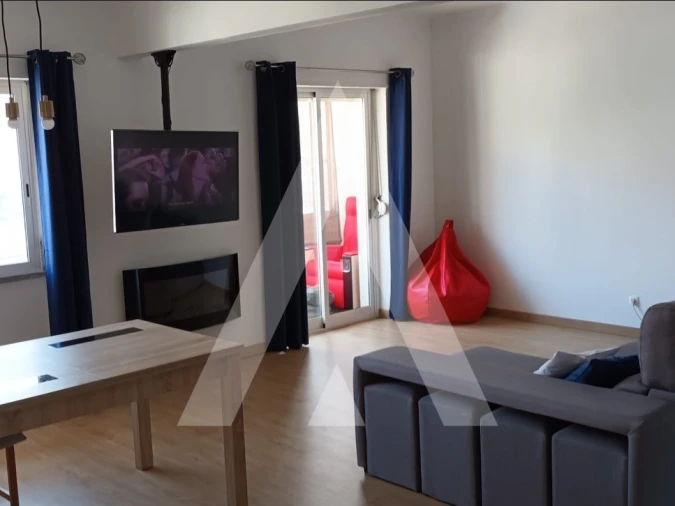 Apartamento T4 para Venda em Laranjeiro e Feijó Foto 3