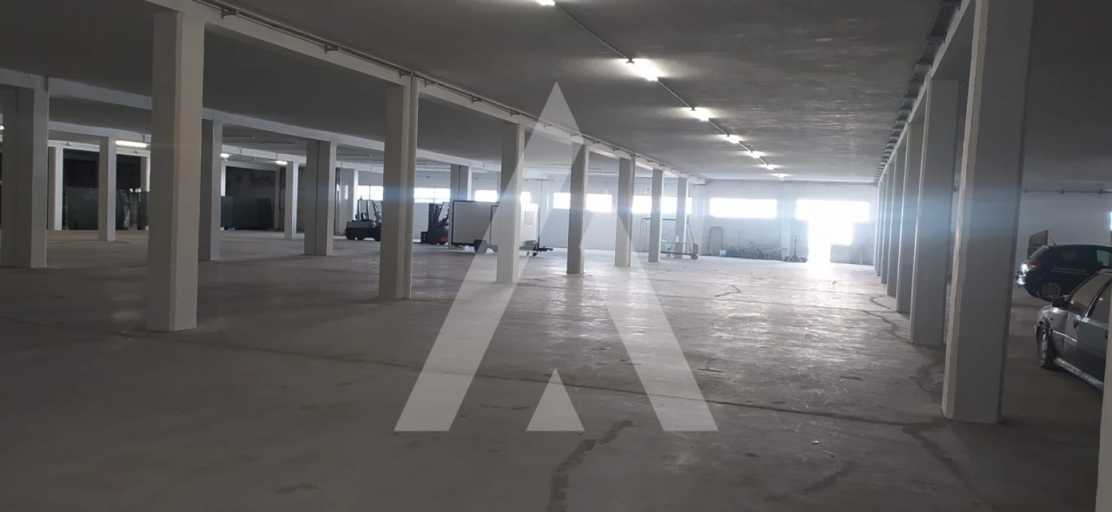 Armazém para Arrendamento em Moita Foto 3