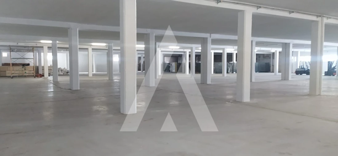 Armazém para Arrendamento em Moita Foto 1