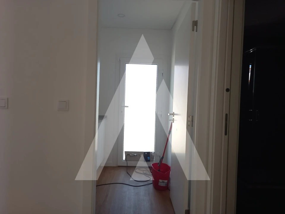 Moradia T4 para Venda em Fernao Ferro Foto 17