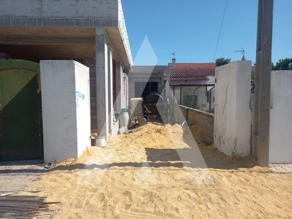 Moradia T4 para Venda em Fernao Ferro Foto 5