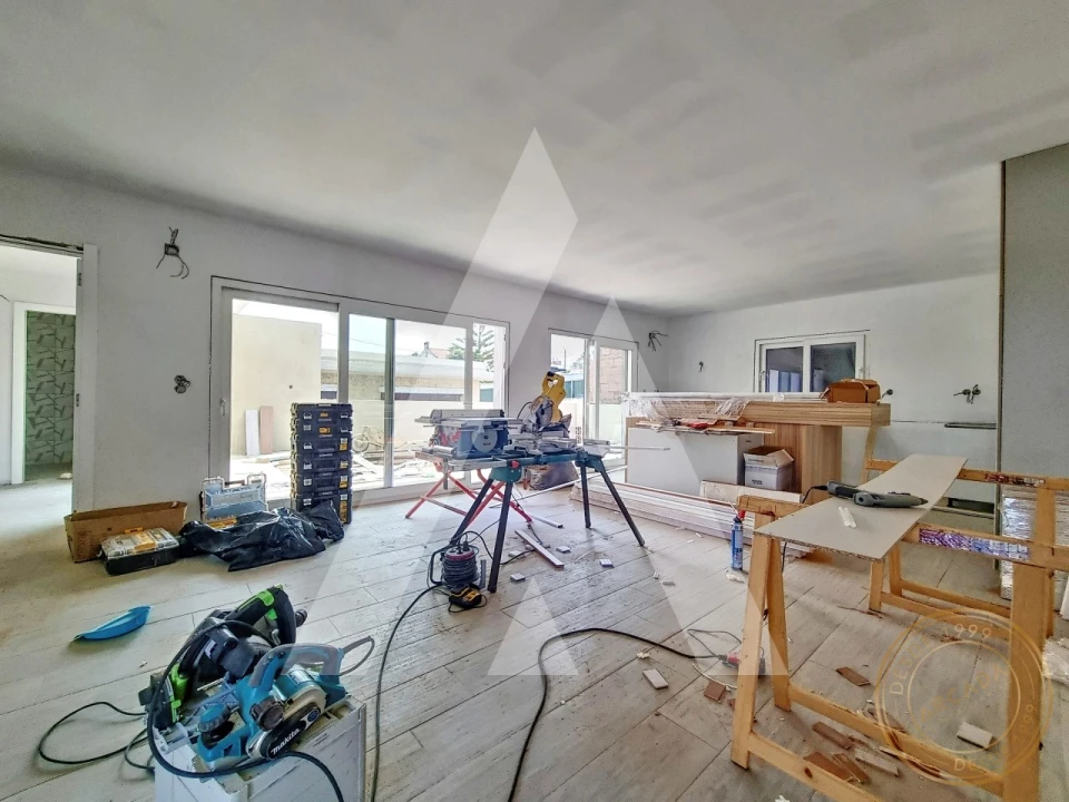 Moradia T4 para Venda em Fernao Ferro Foto 2